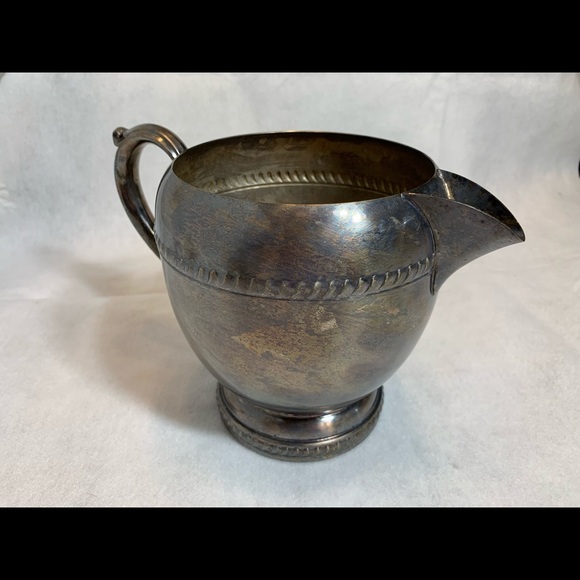 Crosby Silverplate Vintage Water Pitcher - Picture 5 of 11